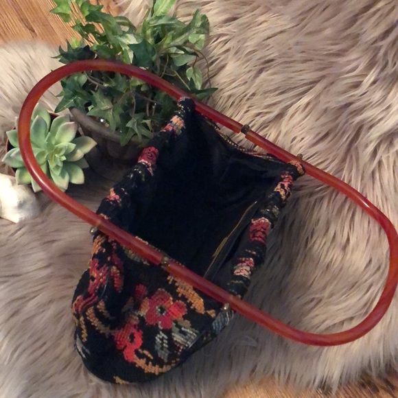 Gorgeous Vintage NeedlePoint Bag-EUC-12x7x3-Black - Picture 9 of 16